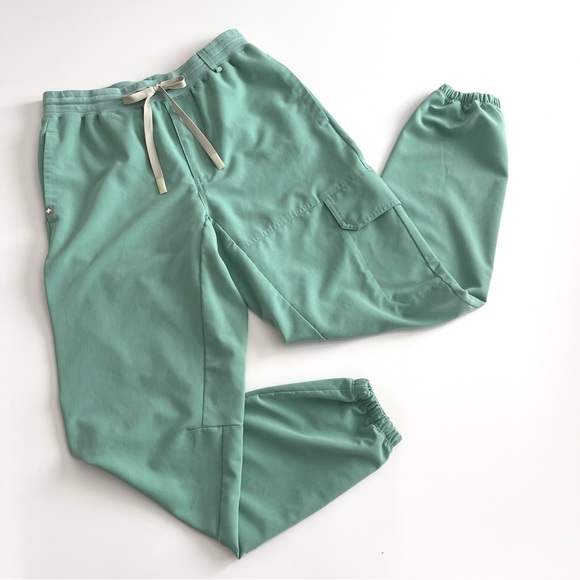 Figs Pants & Jumpsuits Figs Green Jogger Scrub Pant Size Medium
